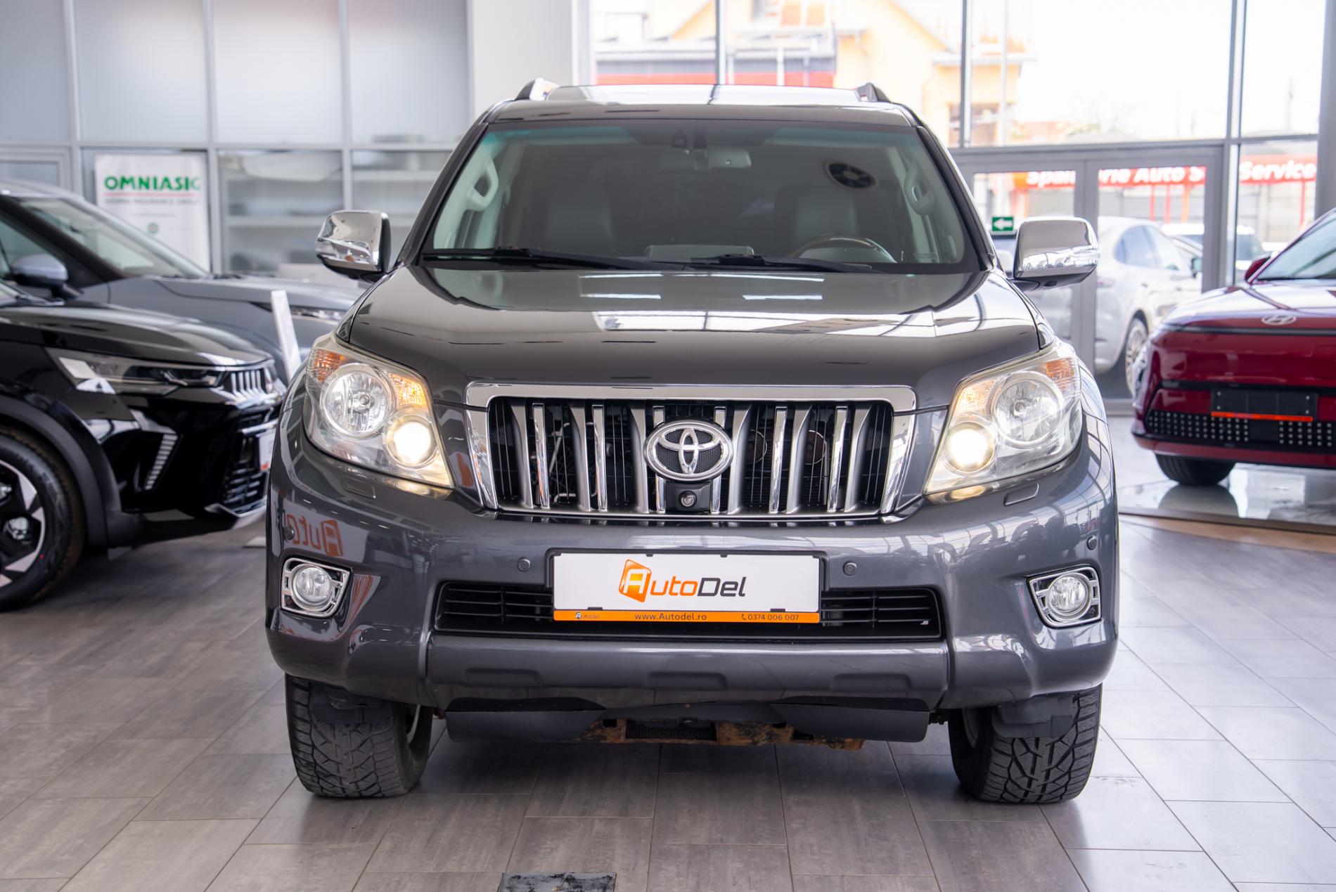 Toyota Land Cruiser PRADO 3.0 4x4 - Imagine 2