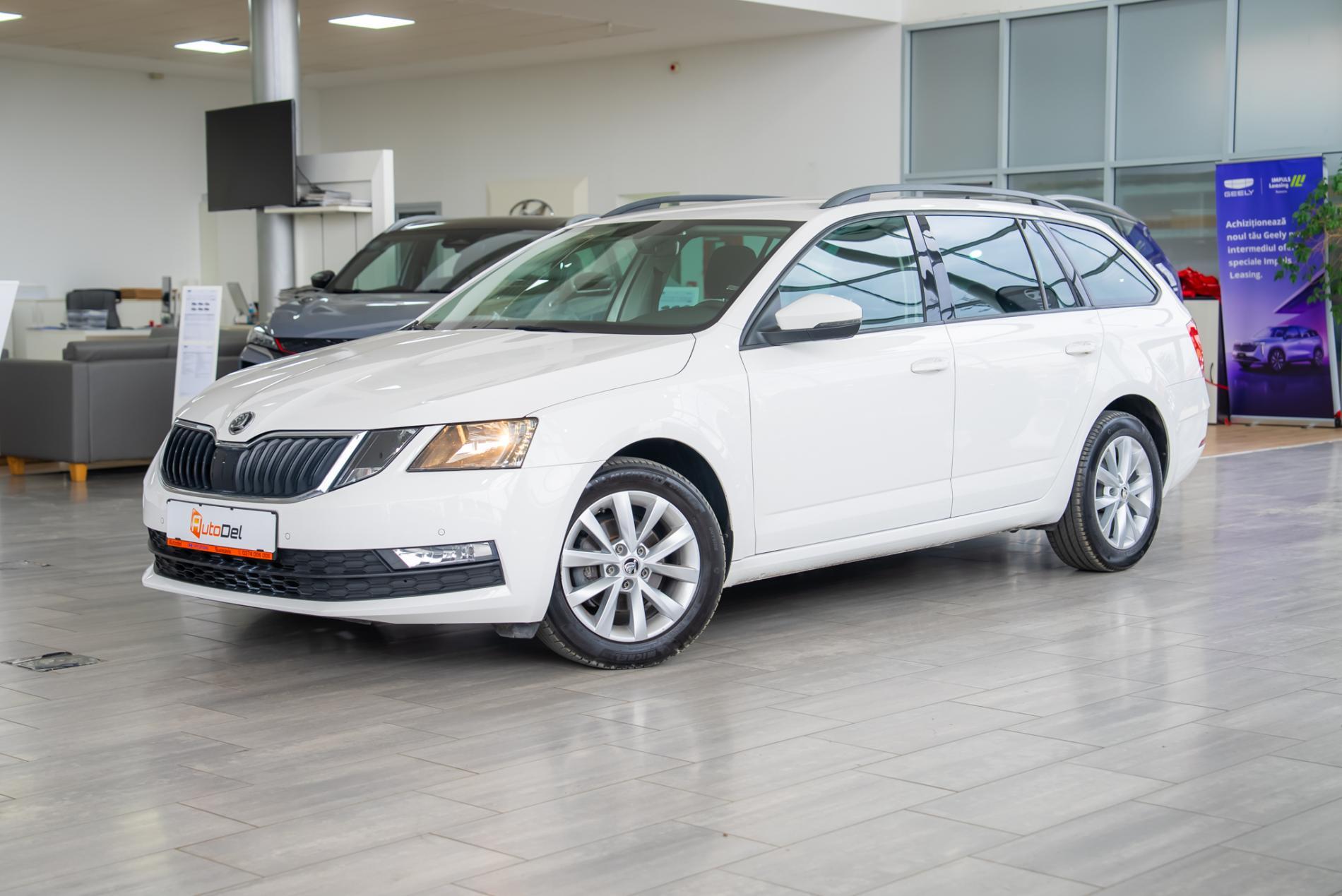 Skoda Octavia 1.6TDI DSG7 Combi "Business" - Miniatură 3