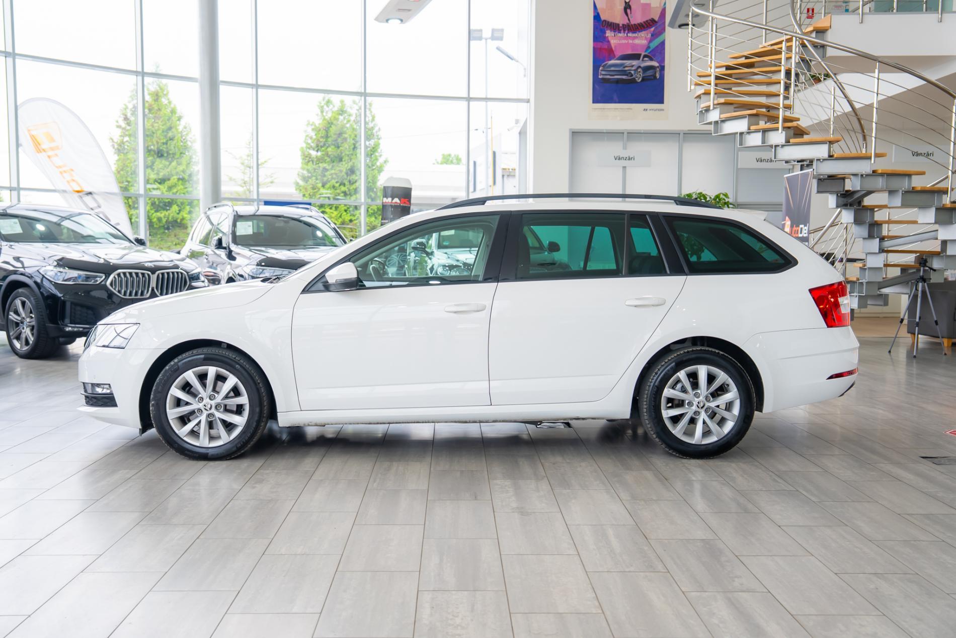 Skoda Octavia 1.6TDI DSG7 Combi "Business" - Miniatură 4